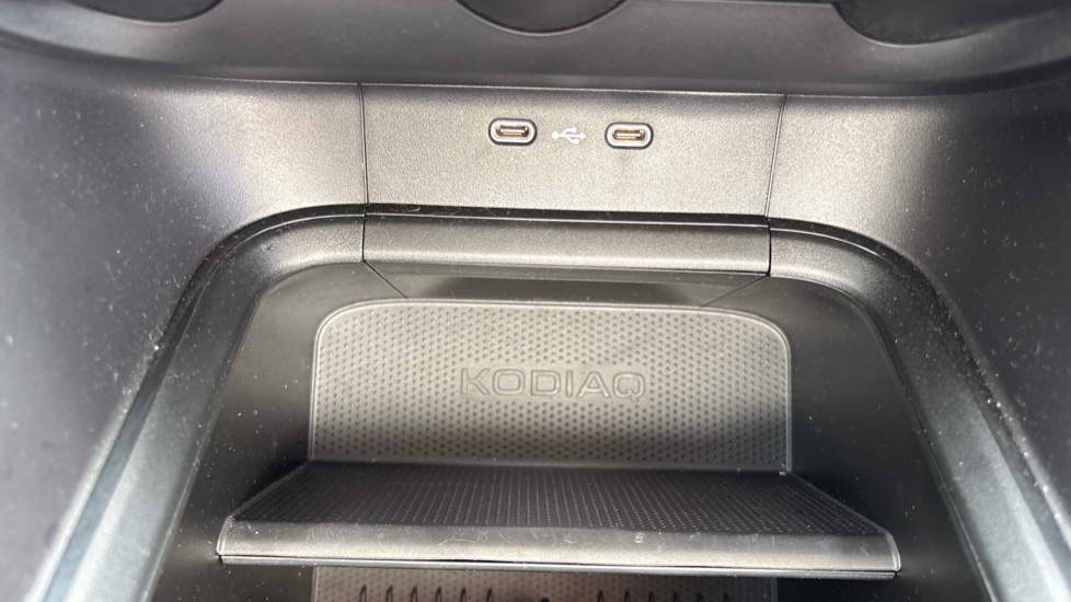 Skoda Kodiaq 2.0 TDI SE 5dr DSG [7 Seat] Diesel Estate - Image 29