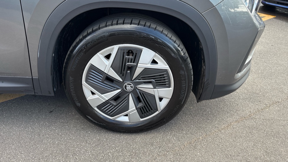 Skoda Kodiaq 2.0 TDI SE 5dr DSG [7 Seat] Diesel Estate - Image 35