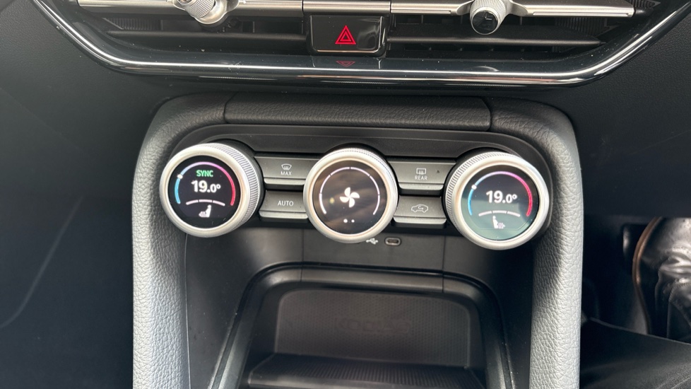 Skoda Kodiaq 2.0 TDI SE 5dr DSG [7 Seat] Diesel Estate - Image 36