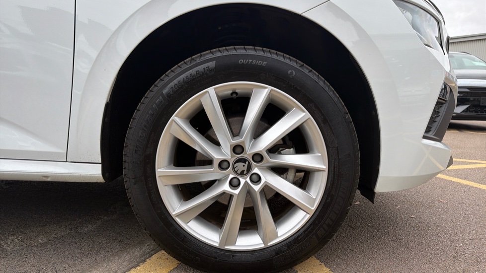 Skoda Kamiq 1.0 TSI SE Edition 5dr DSG Petrol Hatchback - Image 5