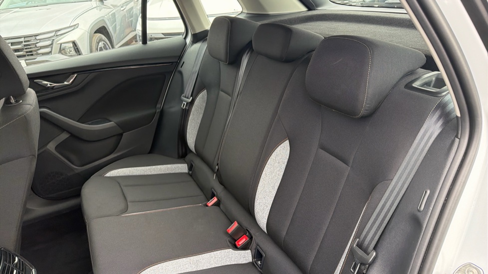 Skoda Kamiq 1.0 TSI SE Edition 5dr DSG Petrol Hatchback - Image 16