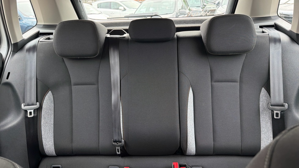 Skoda Kamiq 1.0 TSI SE Edition 5dr DSG Petrol Hatchback - Image 36