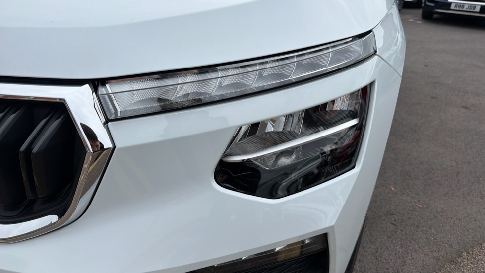 Skoda Kamiq 1.0 TSI SE Edition 5dr DSG Petrol Hatchback - Image 40