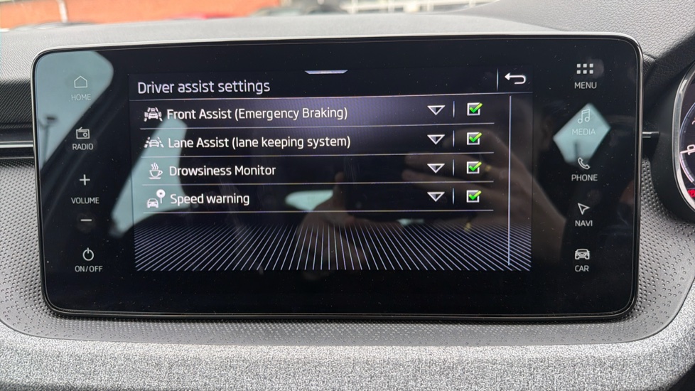 Skoda Kamiq 1.0 TSI SE Edition 5dr DSG Petrol Hatchback - Image 49
