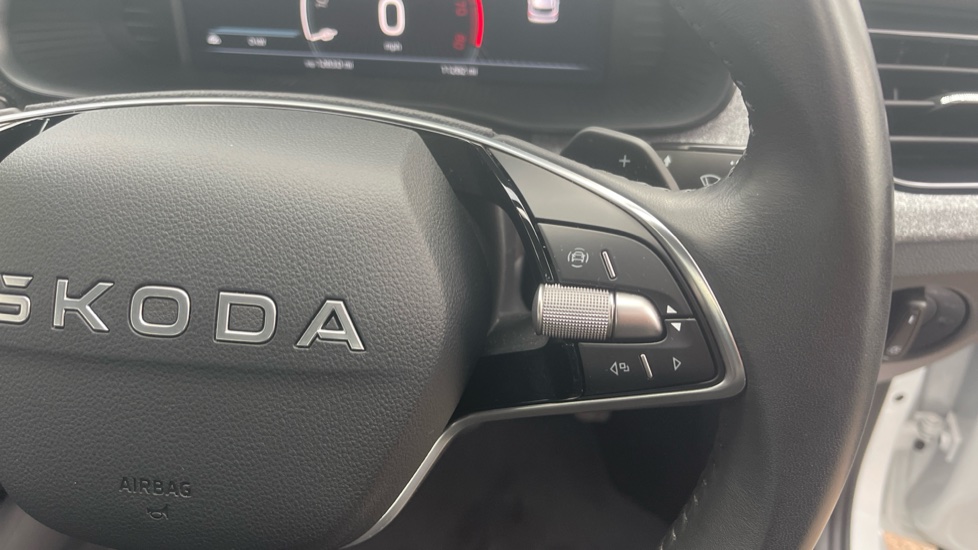 Skoda Kamiq 1.0 TSI SE Edition 5dr DSG Petrol Hatchback - Image 18