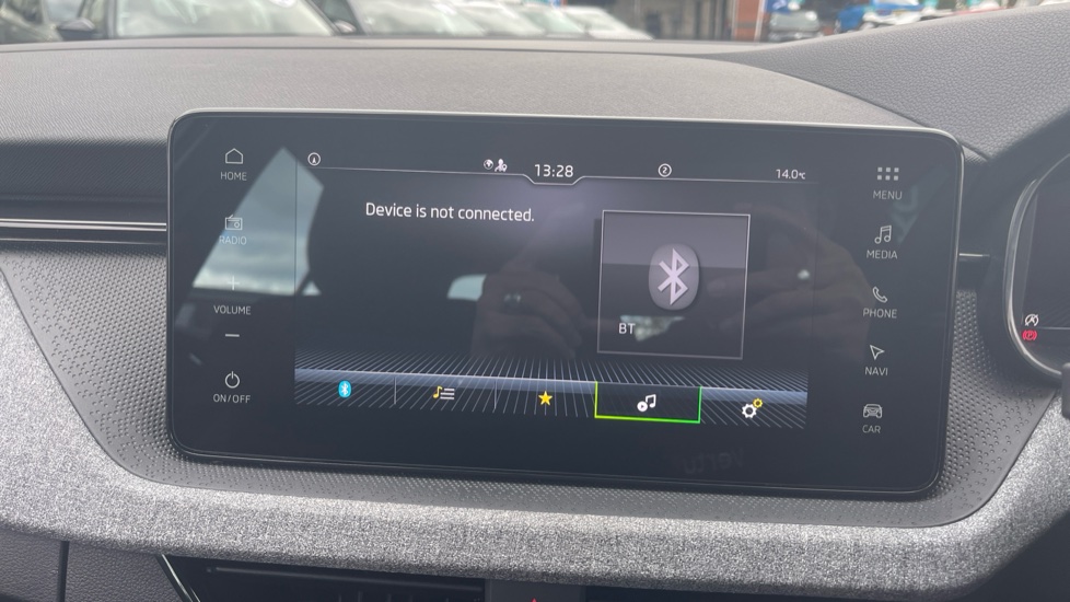 Skoda Kamiq 1.0 TSI SE Edition 5dr DSG Petrol Hatchback - Image 23