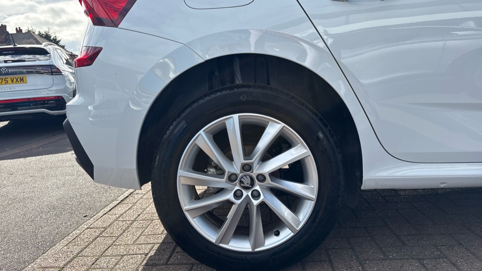 Skoda Kamiq 1.0 TSI SE Edition 5dr Petrol Hatchback - Image 5