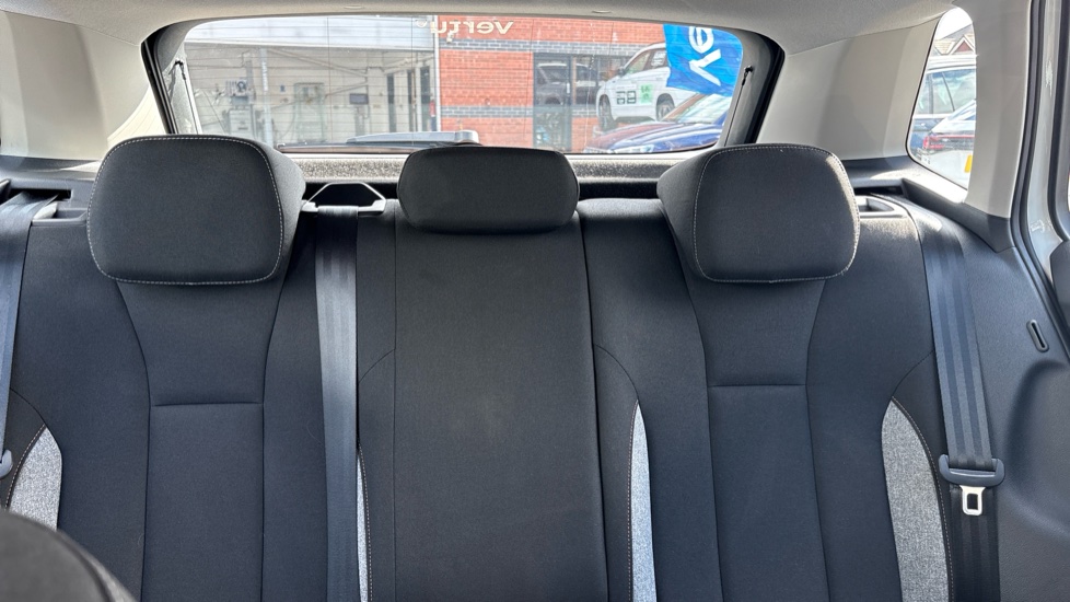 Skoda Kamiq 1.0 TSI SE Edition 5dr Petrol Hatchback - Image 16