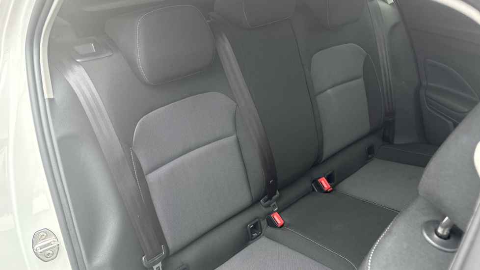 Skoda Fabia 1.0 TSI 110 Colour Edition 5dr Petrol Hatchback - Image 16