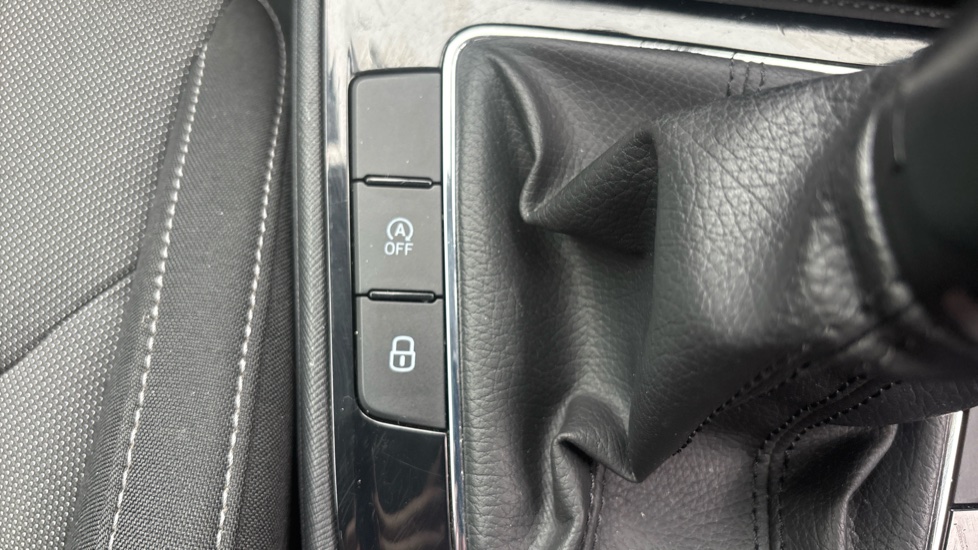 Skoda Fabia 1.0 TSI 110 Colour Edition 5dr Petrol Hatchback - Image 67
