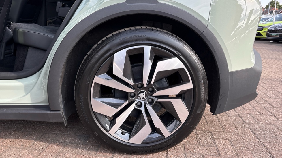 Skoda Elroq 210kW 85 SportLine 82kWh 5dr Auto Electric Estate - Image 40