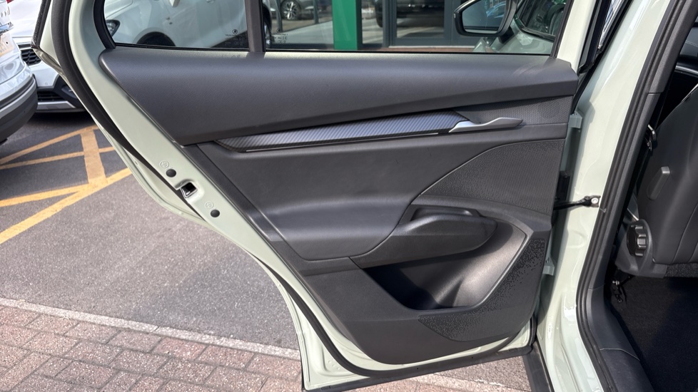 Skoda Elroq 210kW 85 SportLine 82kWh 5dr Auto Electric Estate - Image 41