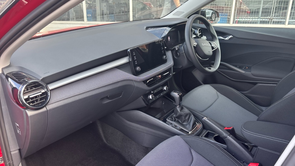Skoda Fabia 1.0 TSI 116 Design Edition 5dr DSG Petrol Hatchback - Image 2