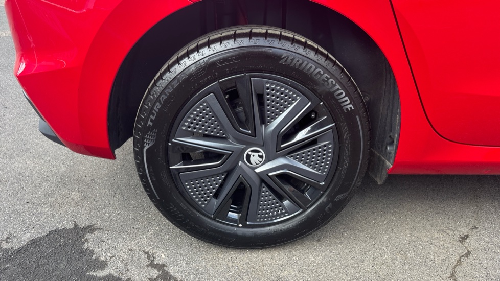 Skoda Fabia 1.0 TSI 116 Design Edition 5dr DSG Petrol Hatchback - Image 24