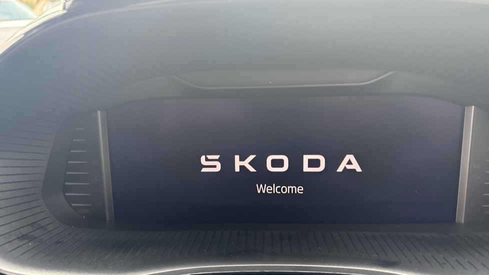 Skoda Fabia 1.0 TSI 116 Monte Carlo Edition 5dr DSG Petrol Hatchback - Image 11