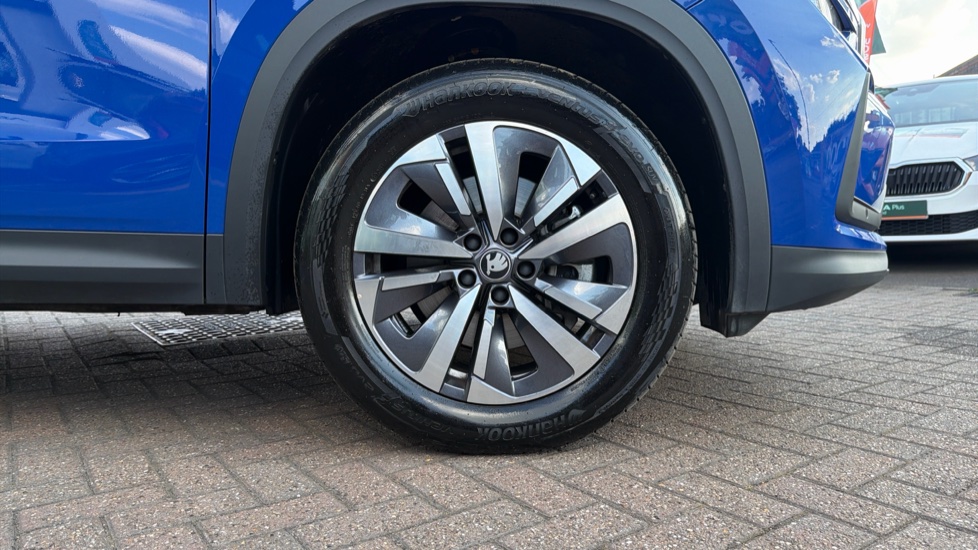Skoda Kodiaq 2.0 TDI SE 5dr DSG [7 Seat] Diesel Estate - Image 5