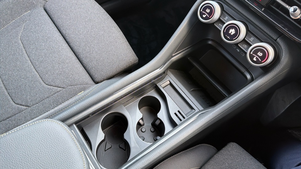Skoda Kodiaq 2.0 TDI SE 5dr DSG [7 Seat] Diesel Estate - Image 36
