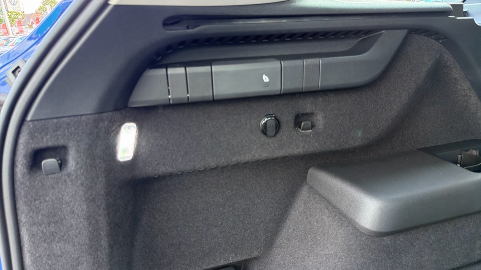 Skoda Kodiaq 2.0 TDI SE 5dr DSG [7 Seat] Diesel Estate - Image 43