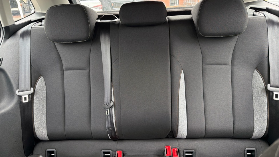 Skoda Scala 1.0 TSI 116 SE Edition 5dr DSG Petrol Hatchback - Image 33