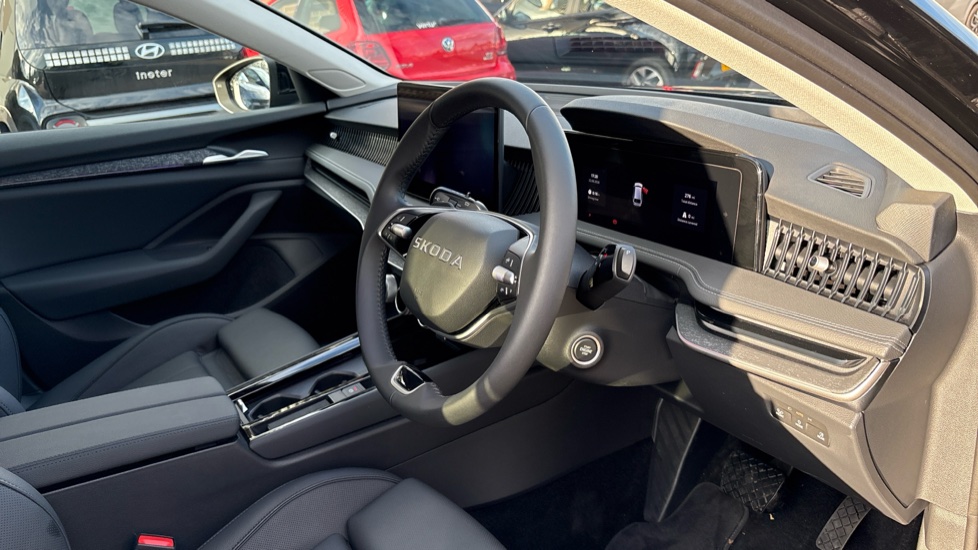 Skoda Superb 1.5 TSI iV SE L DSG 5dr Estate - Image 6