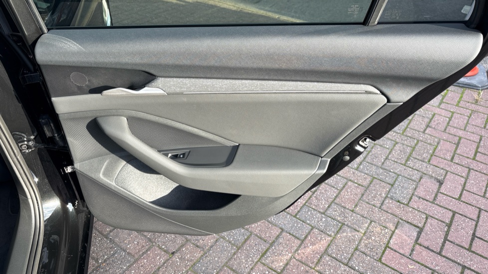 Skoda Superb 1.5 TSI iV SE L DSG 5dr Estate - Image 23