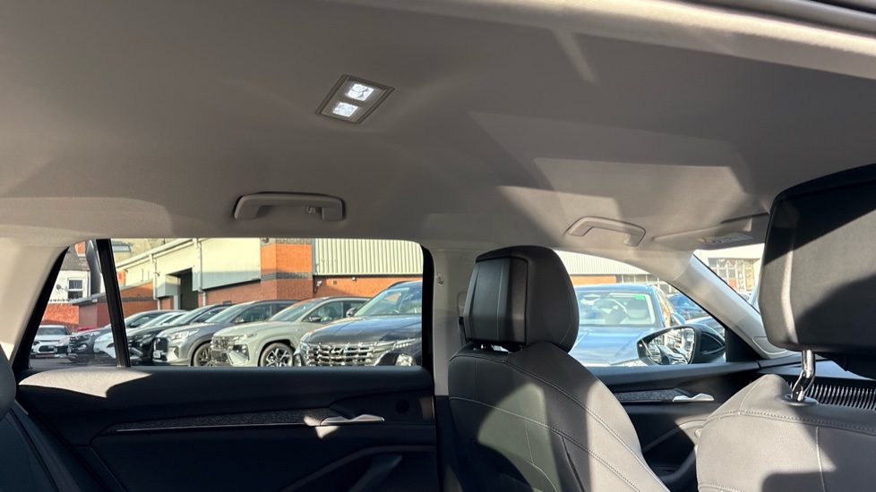 Skoda Superb 1.5 TSI iV SE L DSG 5dr Estate - Image 26