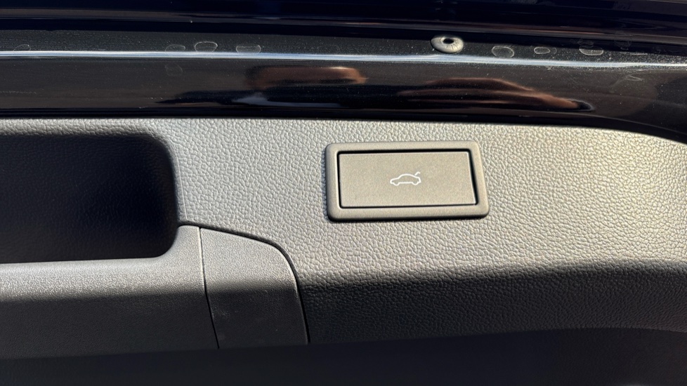 Skoda Superb 1.5 TSI iV SE L DSG 5dr Estate - Image 35