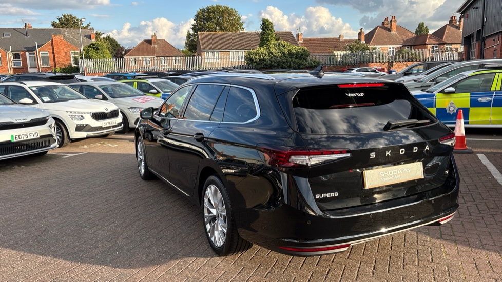 Skoda Superb 1.5 TSI iV SE L DSG 5dr Estate - Image 44