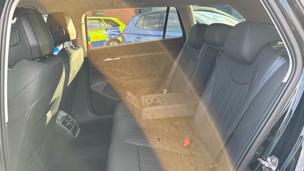 Skoda Superb 1.5 TSI iV SE L DSG 5dr Estate - Image 48