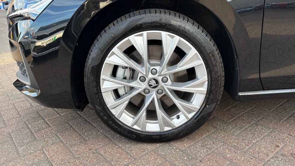 Skoda Superb 1.5 TSI iV SE L DSG 5dr Estate - Image 59