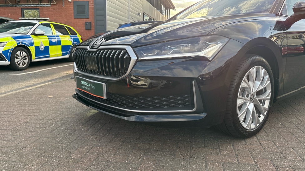 Skoda Superb 1.5 TSI iV SE L DSG 5dr Estate - Image 64
