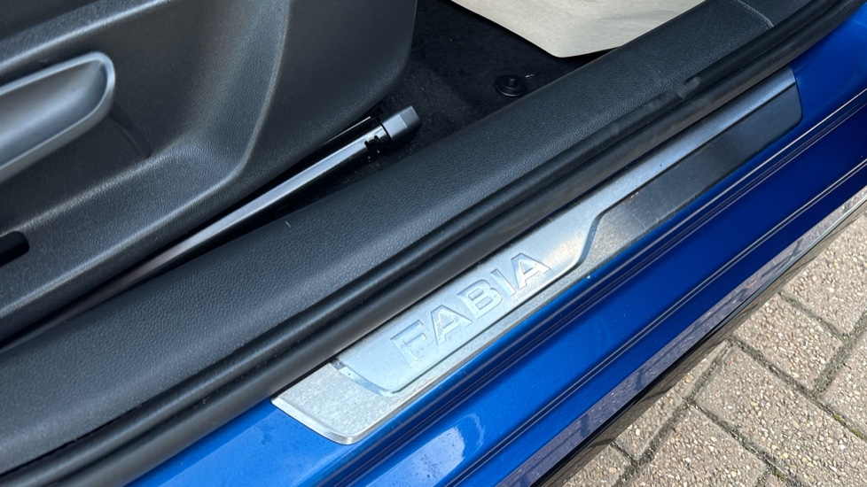 Skoda Fabia 1.0 TSI 110 Monte Carlo 5dr Petrol Hatchback - Image 40
