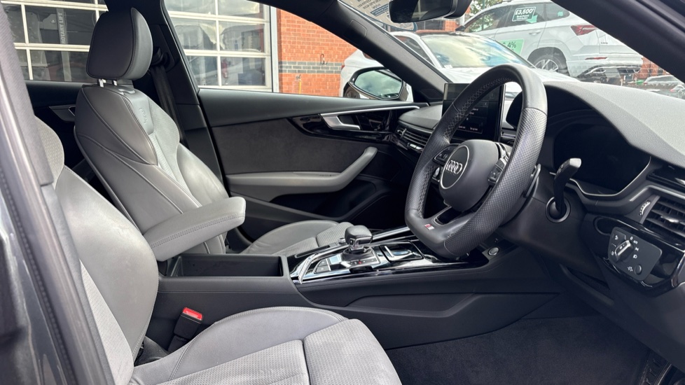 Audi A4 35 TFSI Black Edition 4dr S Tronic Petrol Saloon - Image 15