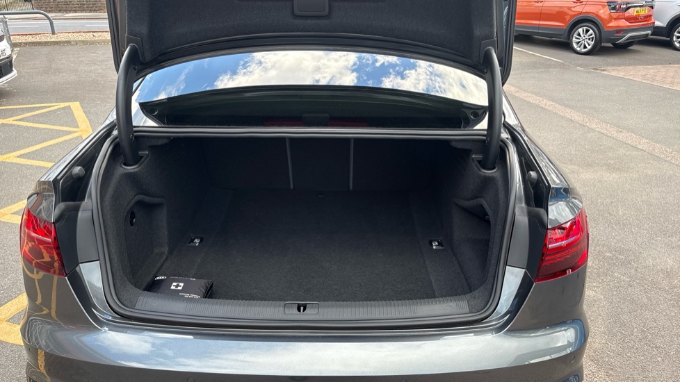 Audi A4 35 TFSI Black Edition 4dr S Tronic Petrol Saloon - Image 20