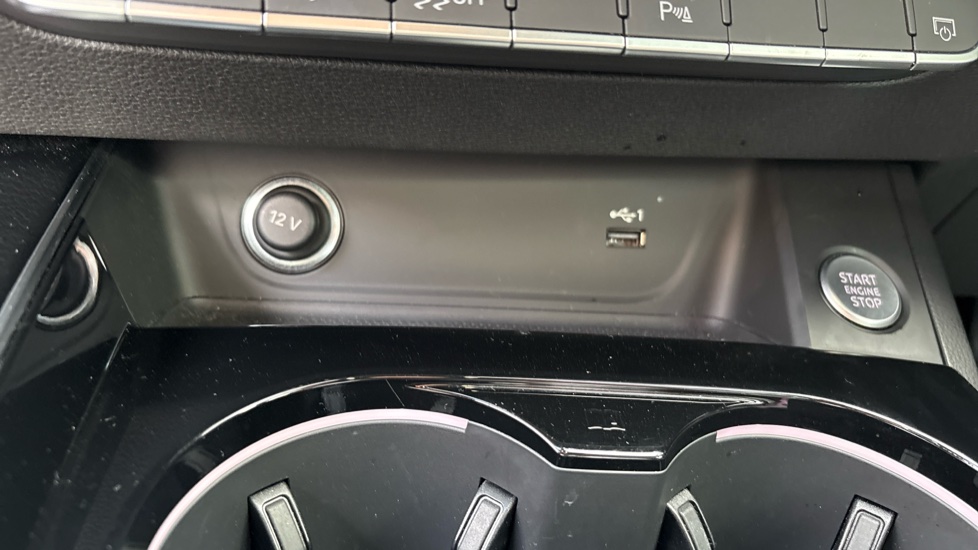Audi A4 35 TFSI Black Edition 4dr S Tronic Petrol Saloon - Image 25