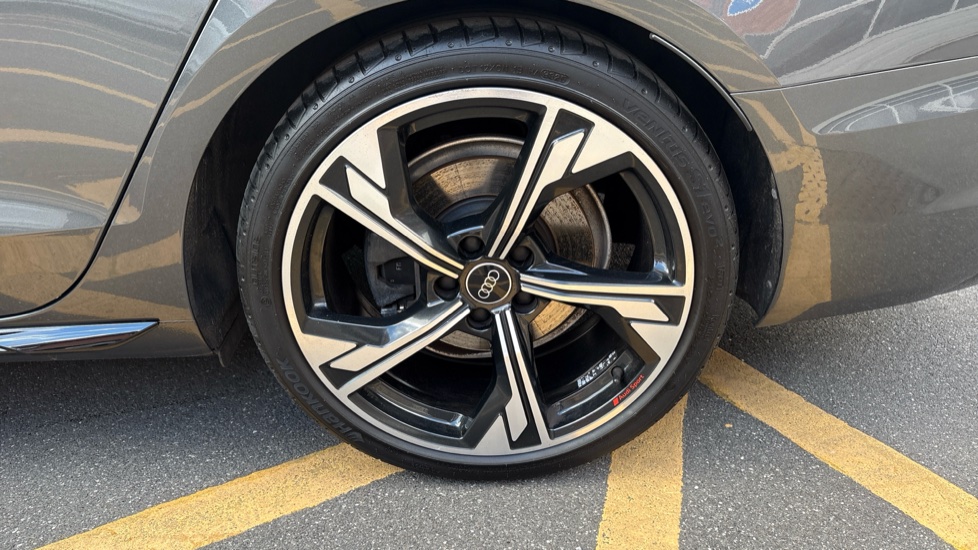 Audi A4 35 TFSI Black Edition 4dr S Tronic Petrol Saloon - Image 37