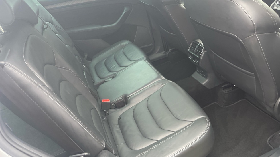 Skoda Kodiaq 2.0 TDI 200 SE L Executive 4x4 5dr DSG [7 Seat] Diesel Estate - Image 54