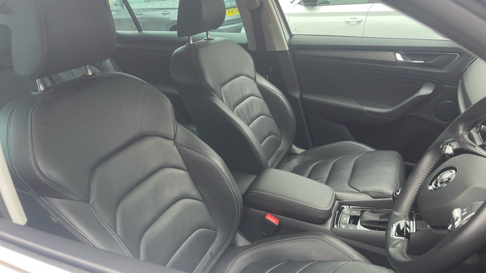 Skoda Kodiaq 2.0 TDI 200 SE L Executive 4x4 5dr DSG [7 Seat] Diesel Estate - Image 55