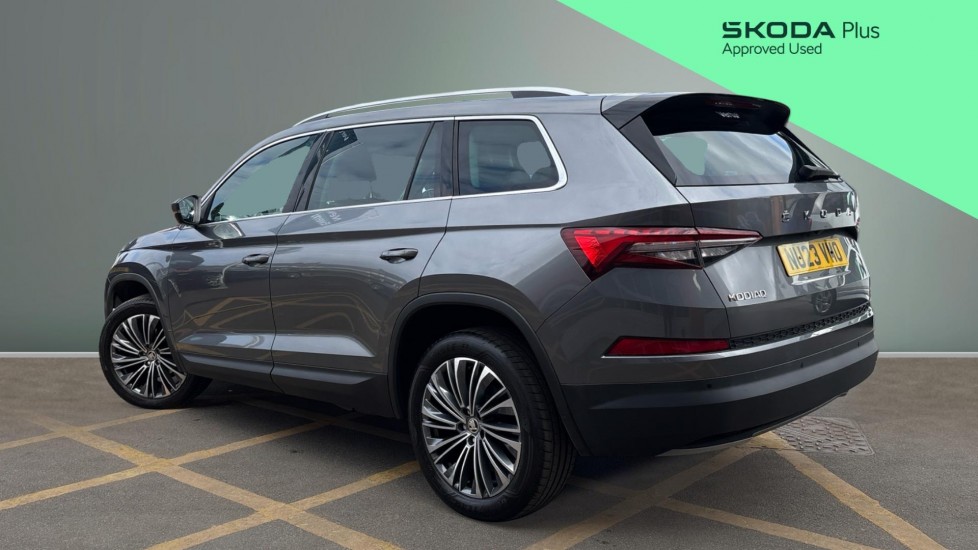 Skoda Kodiaq 1.5 TSI SE L Executive 5dr DSG [7 Seat] Petrol Estate - Image 3