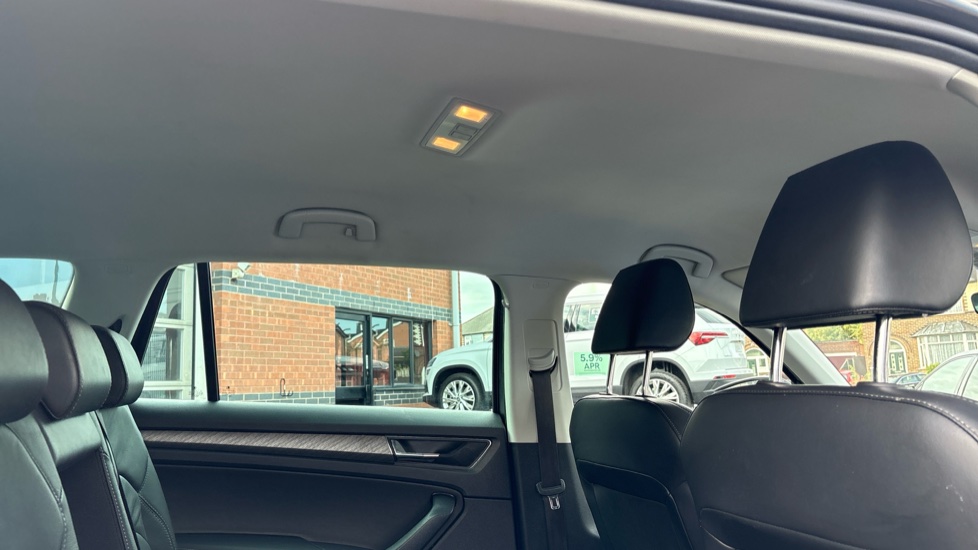 Skoda Kodiaq 1.5 TSI SE L Executive 5dr DSG [7 Seat] Petrol Estate - Image 28