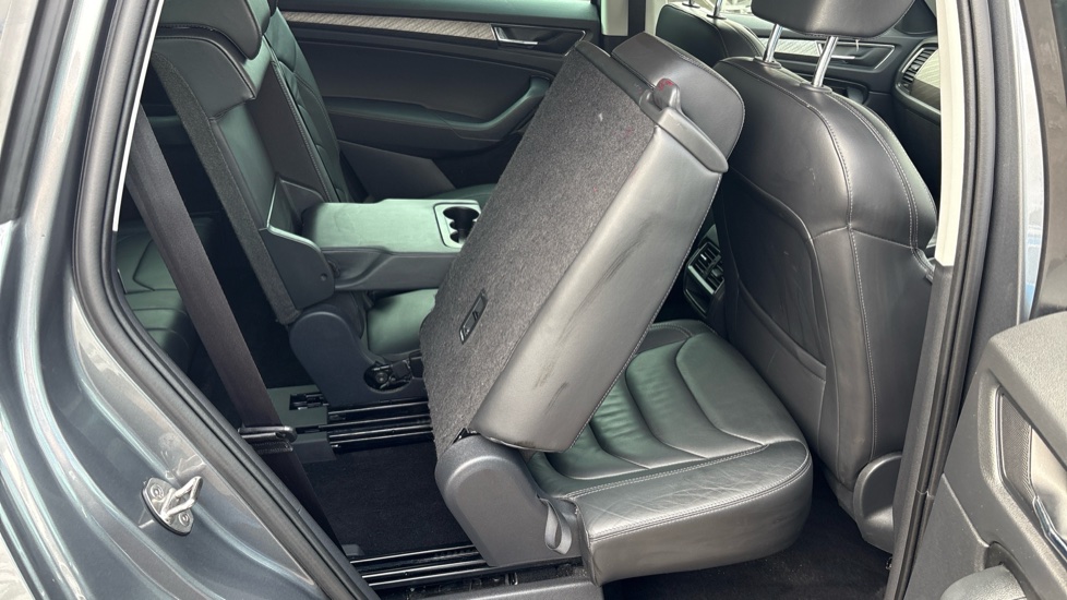 Skoda Kodiaq 1.5 TSI SE L Executive 5dr DSG [7 Seat] Petrol Estate - Image 29