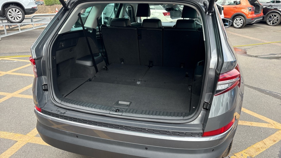 Skoda Kodiaq 1.5 TSI SE L Executive 5dr DSG [7 Seat] Petrol Estate - Image 32