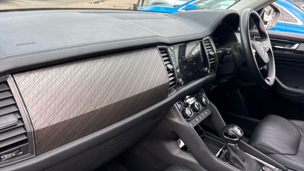 Skoda Kodiaq 1.5 TSI SE L Executive 5dr DSG [7 Seat] Petrol Estate - Image 54