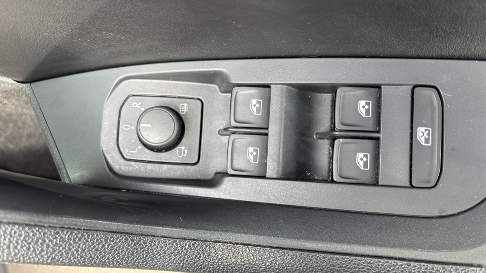 Skoda Kodiaq 1.5 TSI SE L Executive 5dr DSG [7 Seat] Petrol Estate - Image 61