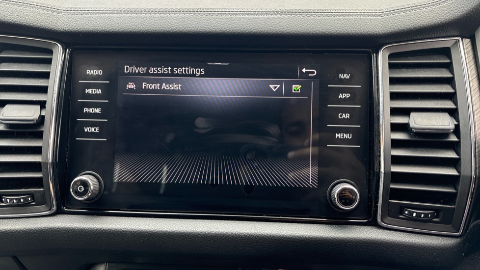 Skoda Kodiaq 1.5 TSI SE L Executive 5dr DSG [7 Seat] Petrol Estate - Image 83