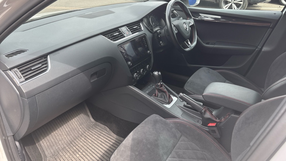 Skoda Octavia 2.0 TSI 245 vRS Challenge 5dr DSG Petrol Estate - Image 2