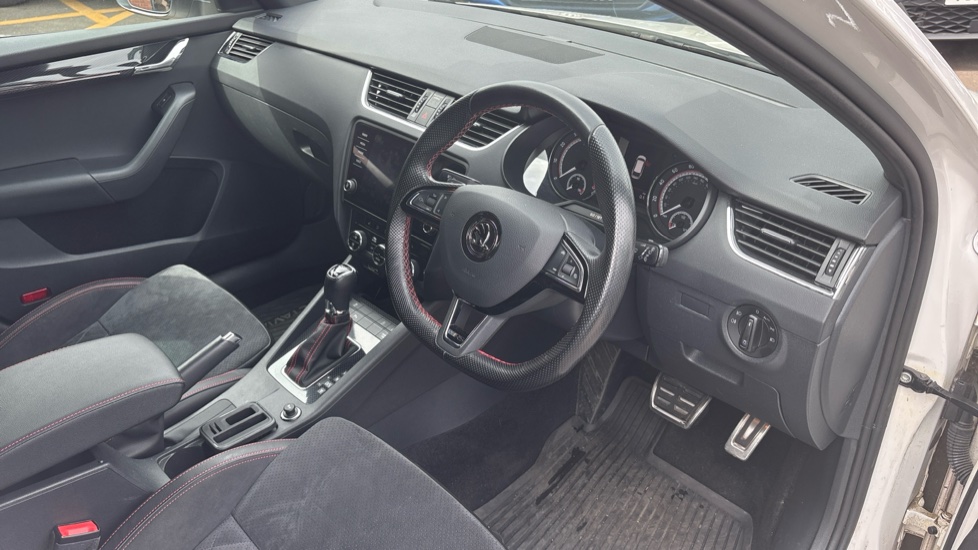 Skoda Octavia 2.0 TSI 245 vRS Challenge 5dr DSG Petrol Estate - Image 6