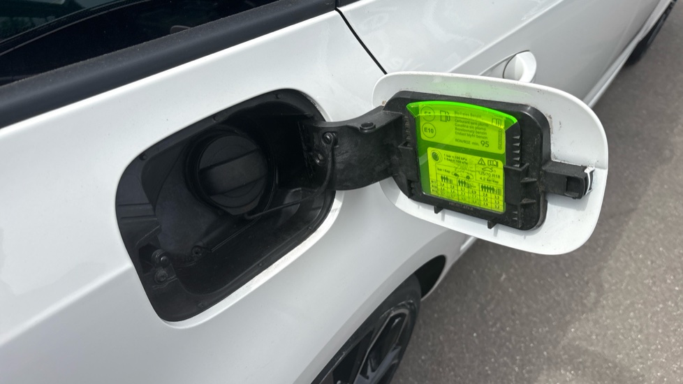 Skoda Octavia 2.0 TSI 245 vRS Challenge 5dr DSG Petrol Estate - Image 23
