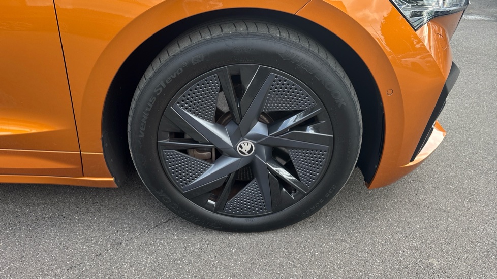 Skoda Enyaq 220kW vRS 82kWh 4x4 5dr Auto Electric - Image 26