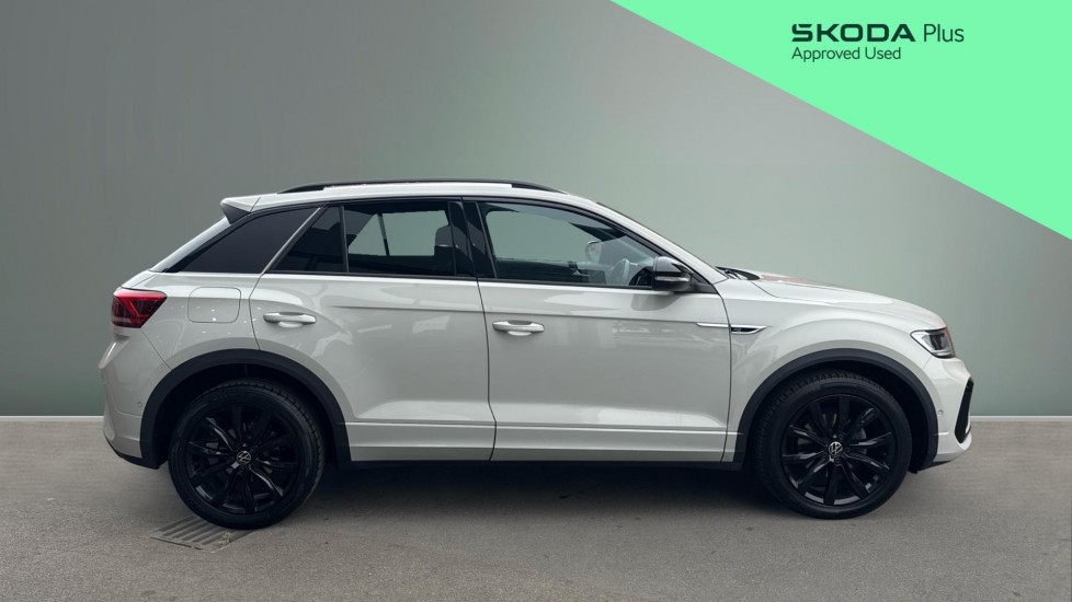 Volkswagen T-Roc 1.5 TSI R-Line 5dr DSG Petrol Hatchback - Image 4